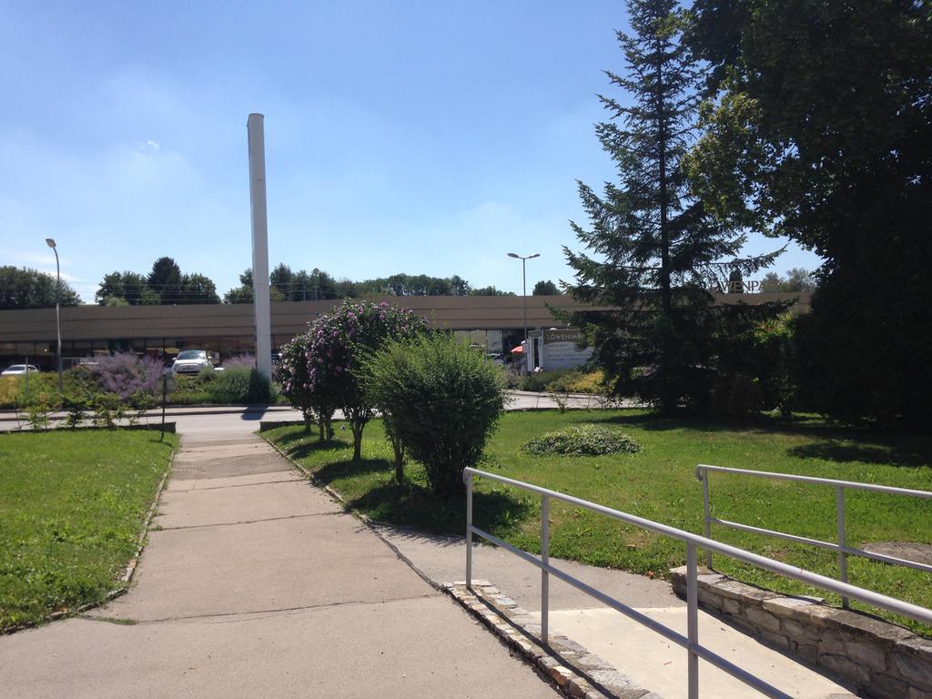 Am Loewenpark Daire Melk Dış mekan fotoğraf